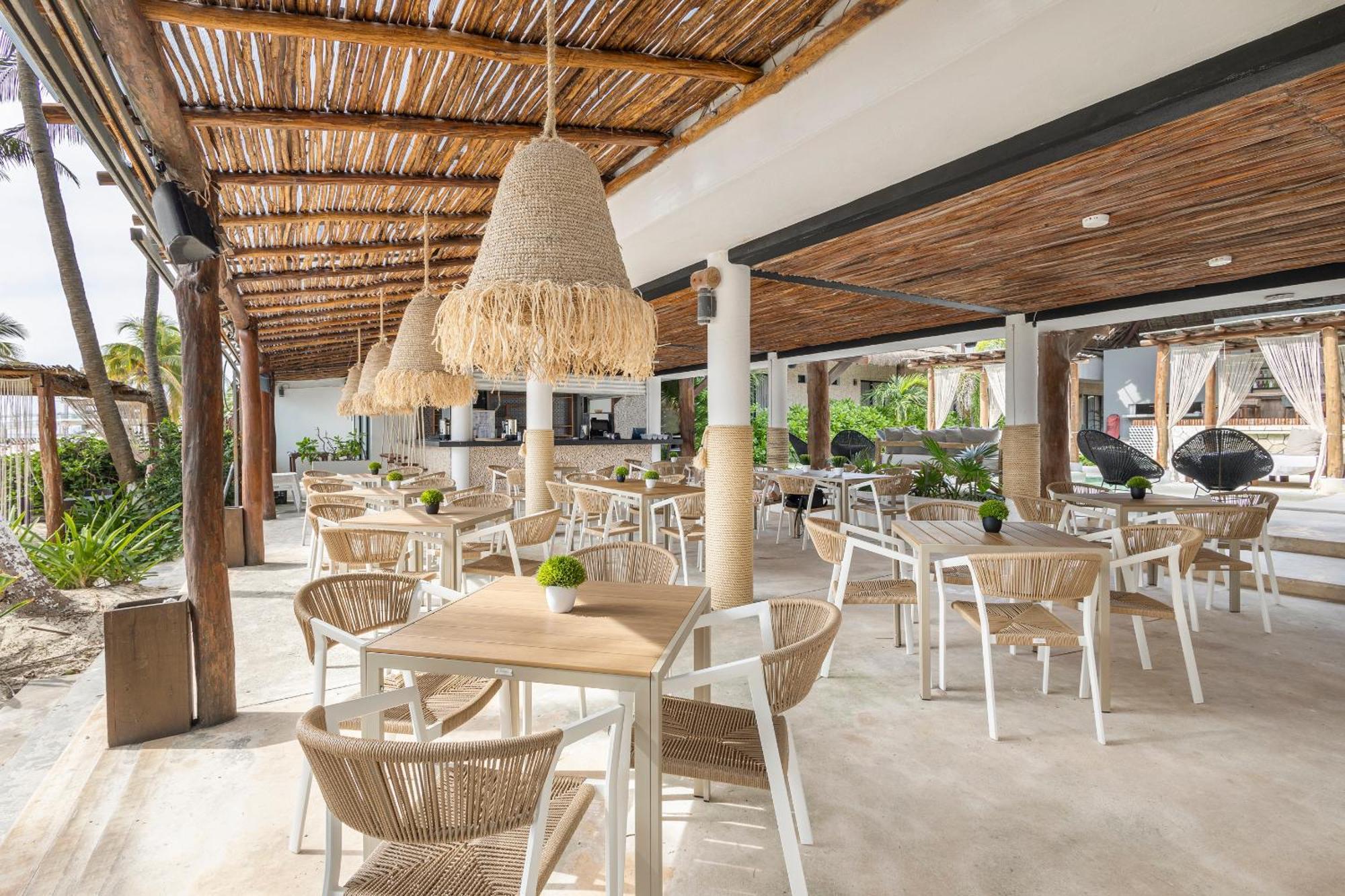 Areia Playa Del Carmen - Beach Front Hotel Exterior foto